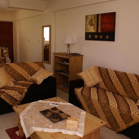 פאהיה Pleasantly Furnished Apartment B201 With Large Terrace, Wi-Fi & Android Tv מראה חיצוני תמונה