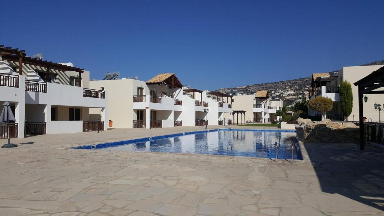 פאהיה Pleasantly Furnished Apartment B201 With Large Terrace, Wi-Fi & Android Tv מראה חיצוני תמונה